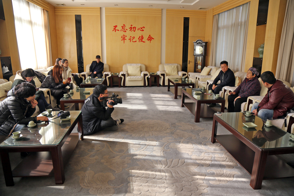 一肖一碼100-準(zhǔn)資料,一肖一碼100%-準(zhǔn)資料，揭示背后的違法犯罪問(wèn)題