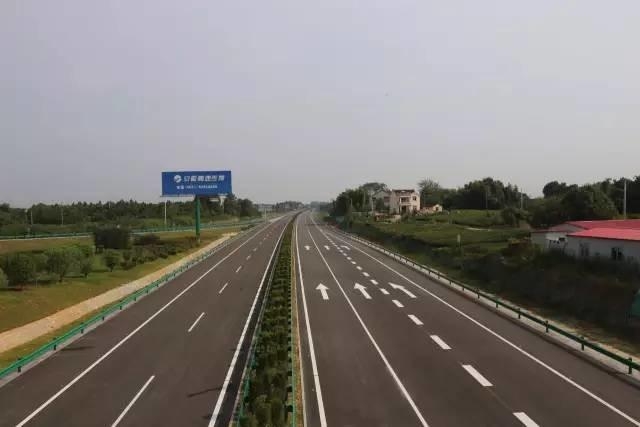 溧廣高速公路最新動態(tài),溧廣高速公路最新動態(tài)，建設(shè)進展、影響及未來展望