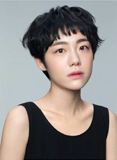 韓國(guó)女人短發(fā)最新發(fā)型,韓國(guó)女人短發(fā)最新發(fā)型，時(shí)尚潮流的詮釋與演繹