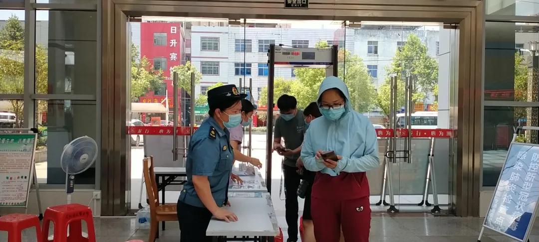 新澳門三中三碼精準100%,新澳門三中三碼精準預(yù)測，揭秘背后的秘密與真相